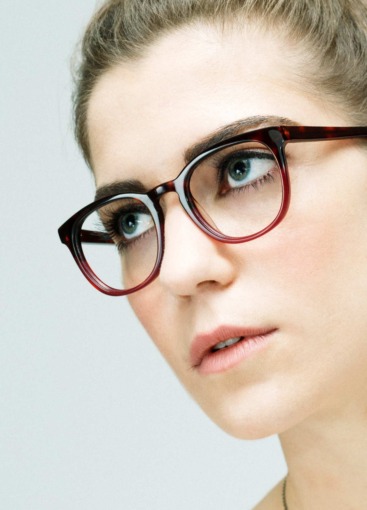 Helga Traxler TORTOISE&BLONDE EYEWEAR LIFEFSTYLE